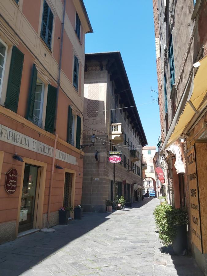 Mae Albenga Suites Buitenkant foto