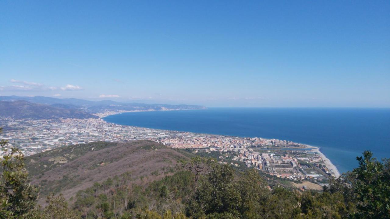 Mae Albenga Suites Buitenkant foto